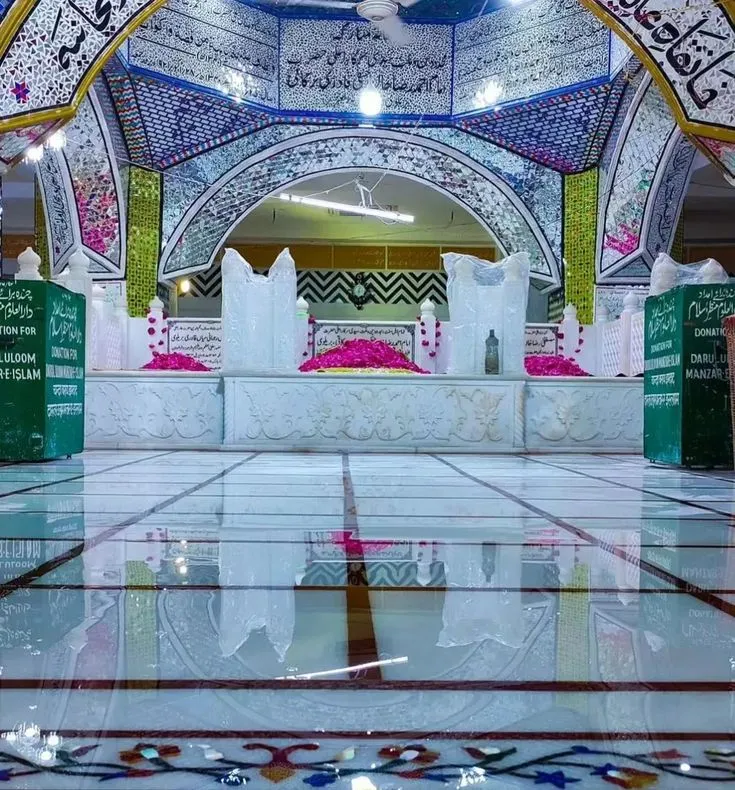 Shirk Tha Jab Naaz Karna Roman Lyrics